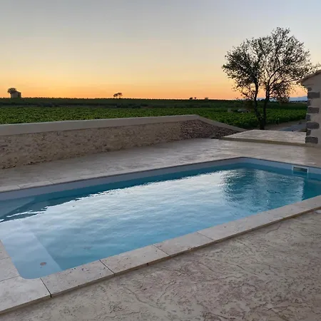 Hébergement de vacances Les Granges Saint Paul Lespignan